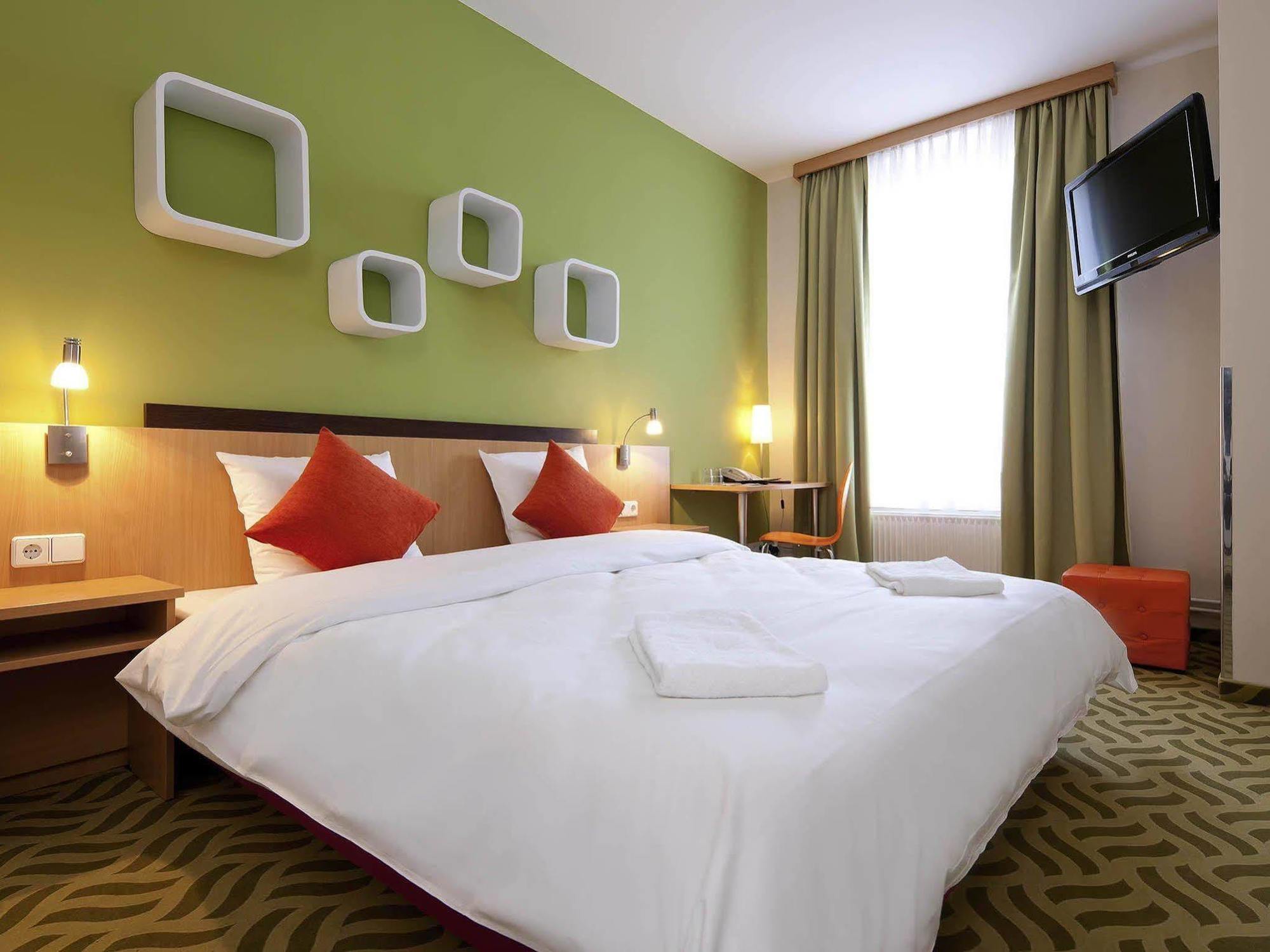 Ibis Styles Berlin City Ost Kültér fotó